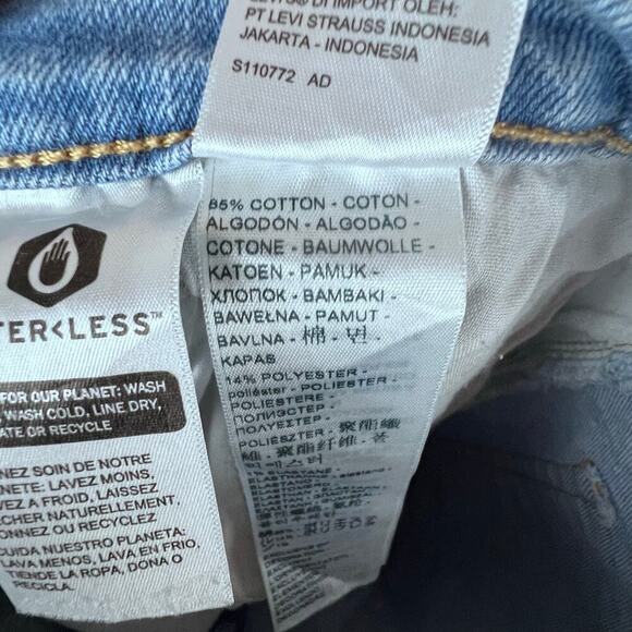 LEVI'S Women's Jeans Ribcage Straight Ankle Stretch Blue Light Wash Size 31 - Picture 10 of 10
